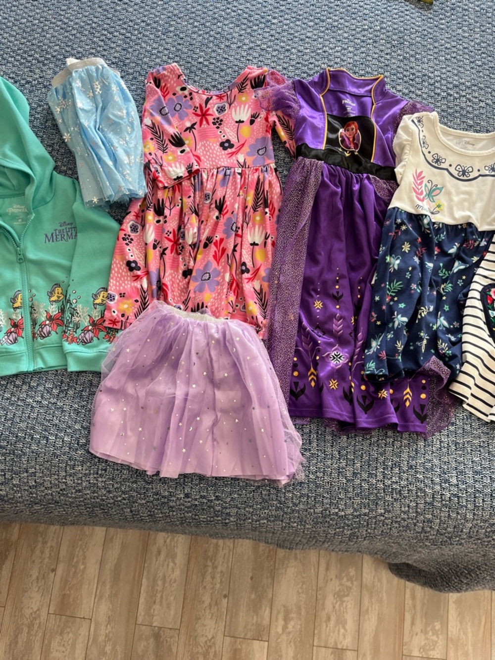 7 Piece BUNDLE 4-T Purple Anna Dress, Little Mermaid hoodie, Mirabel dress - Picture 10 of 11